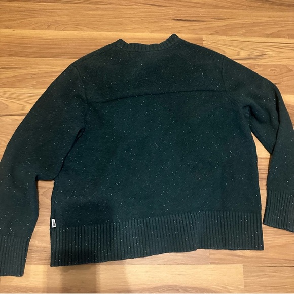 The North Face Dark Green Crew Neck Sweater - Picture 6 of 6